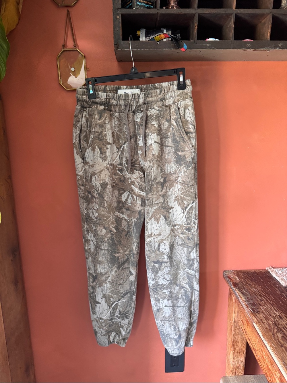 Hollister Brown Leaf-Print Jogger Pants